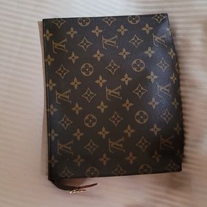 Vintage Louis Vuitton Cosmetic bag.